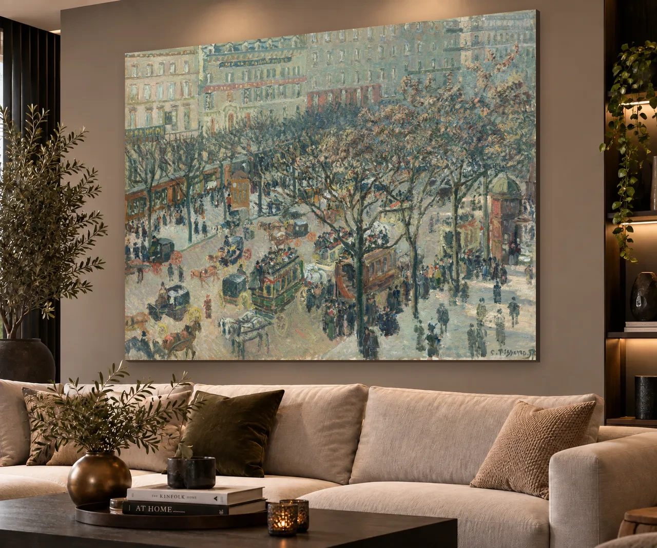 Boulevard des Italiens in de ochtendzon volledig en liggend aan de muur in een interieur