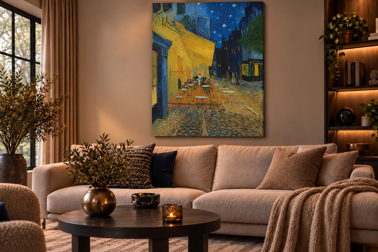 Caféterras bij nacht volledig en staand aan de muur in een interieur